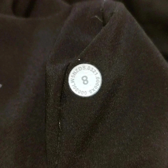 Lululemon On The Fly Jogger Black 8 - Picture 9 of 9